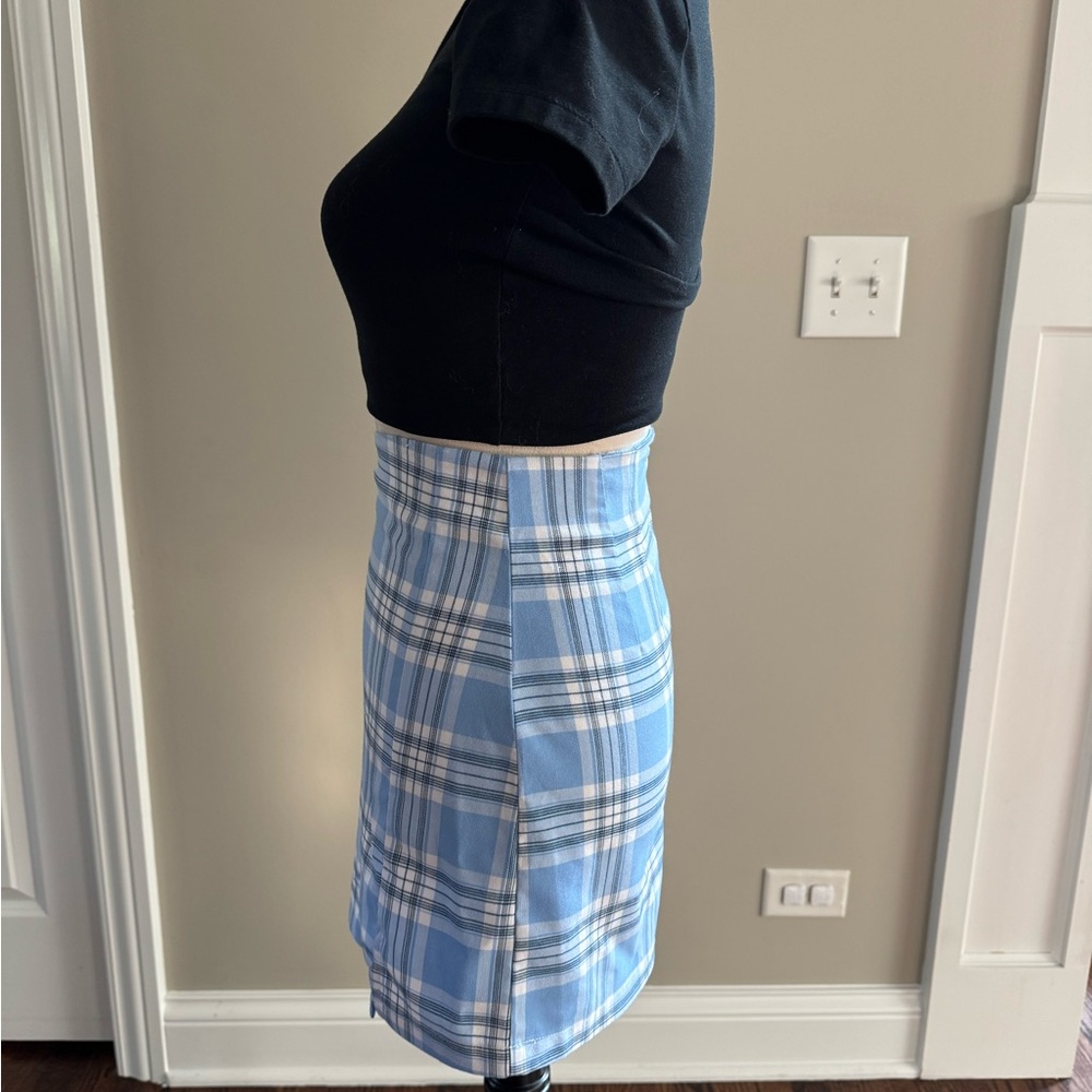 Brandy Melville Blue and White Plaid Mini Skirt - Picture 9 of 15